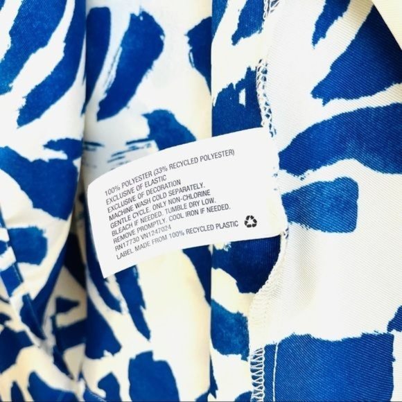 Alexis Womans Dress Small Blue Satin Floral Print Asymmetrical Hem Swing New - Picture 15 of 17